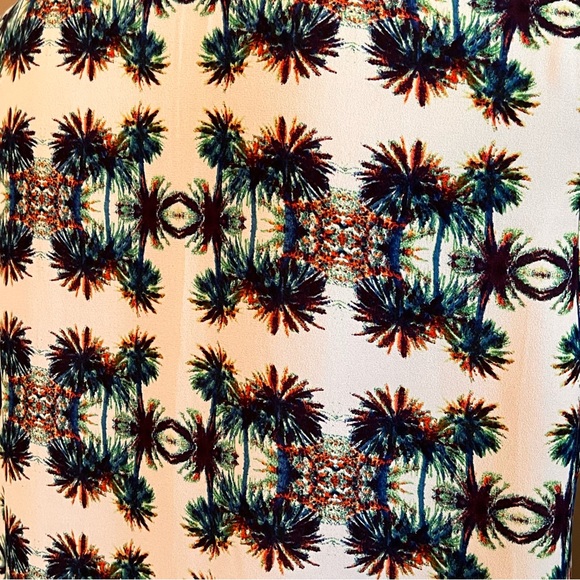 Collective Concepts Tunic Top - Picture 3 of 4